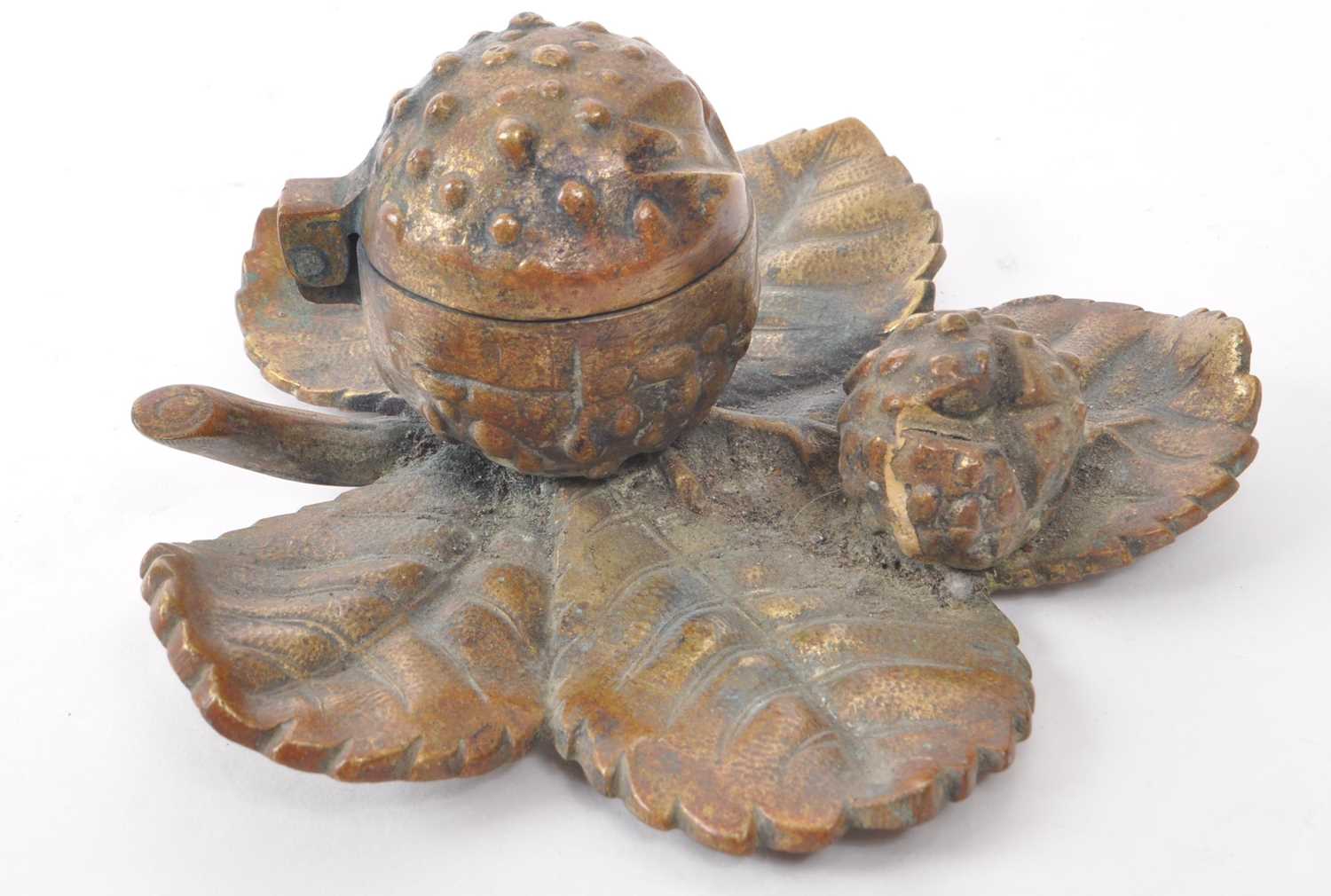 Lot 392 - VINTAGE 20TH CENTURY BRASS ACORN INKWELL