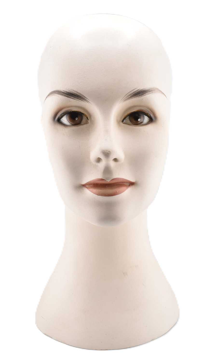 Lot 213 - ART DECO CIRCA 1930S FEMALE MANNEQUIN HEAD BUST