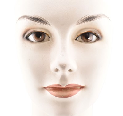Lot 213 - ART DECO CIRCA 1930S FEMALE MANNEQUIN HEAD BUST