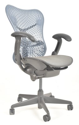 Lot 424 - HERMAN MILLER - MIRRA - OFFICE DESK CHAIR BY STUDIO 7.5